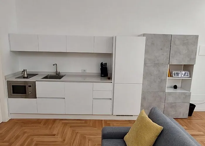 Appartamento Moderno Tra Stazione E Loreto *